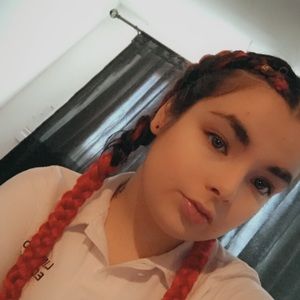 Meet your Posher, Izzy